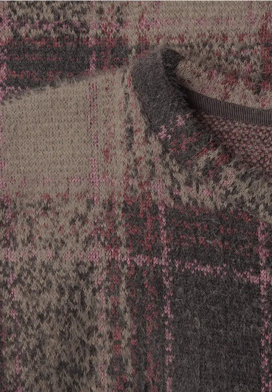 Street One Long-sleeved fluffy knit with round neck and check pattern 325902