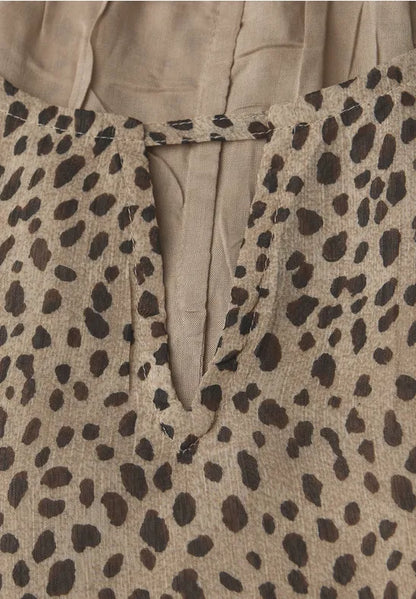 Street One Chiffon Notch neck Blouse in Beige leopard print 346087