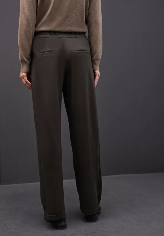 Street One High Waist straight Leg  Jersey Trousers in Dep Roast Brown 30&quot; leg