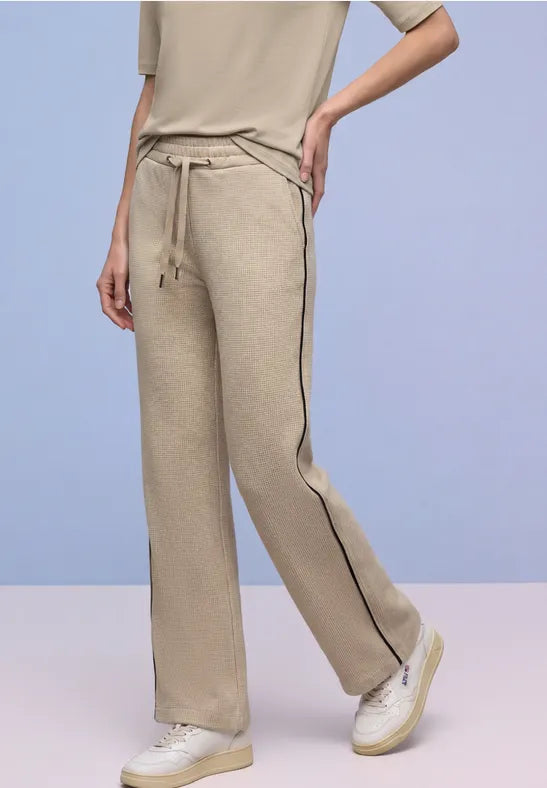 Street One Subtle Check trousers with Sporty stripe 380598