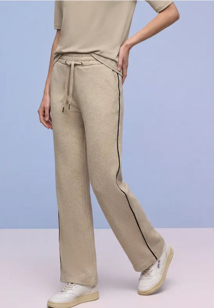 Street One Subtle Check trousers with Sporty stripe 380598