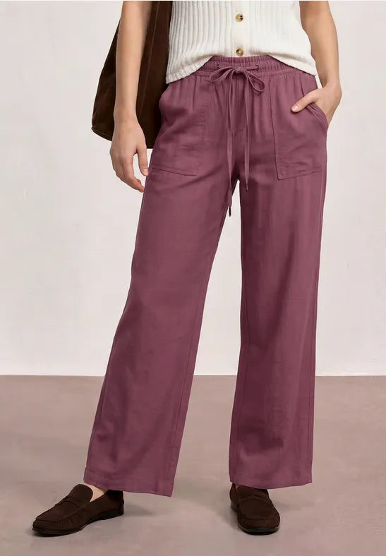 Street One High Waist 30" leg Lightweight trousers in Grape 380797