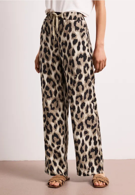 Street One 30"  lightweight High waist wide leg trousers with leopard print380799