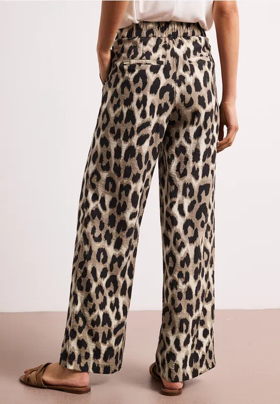 Street One 30"  lightweight High waist wide leg trousers with leopard print380799