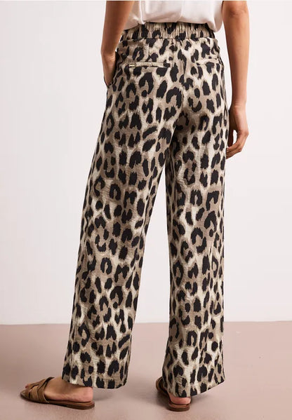 Street One 30"  lightweight High waist wide leg trousers with leopard print380799