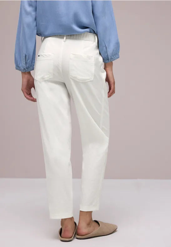 Street One High waist barrel leg trousers in a 28" leg 380801 White