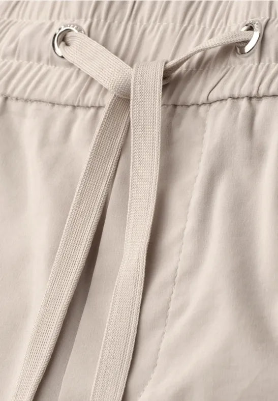Street One Shorts with elastic waist and drawstring  380986