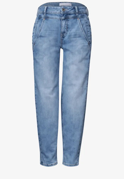 Street One High Waist Barrel leg jeans in Mid blue. 28" leg length  381332