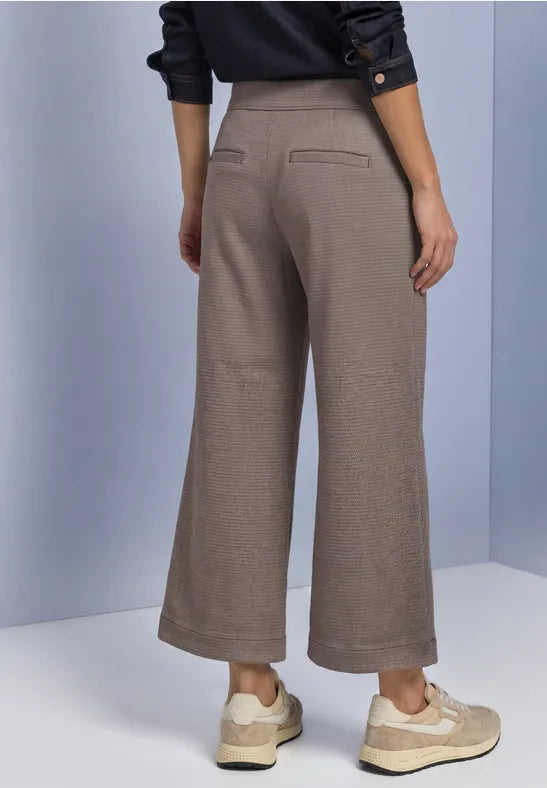 Street One High Waist Culottes in Dark Brown 26" Leg 381374