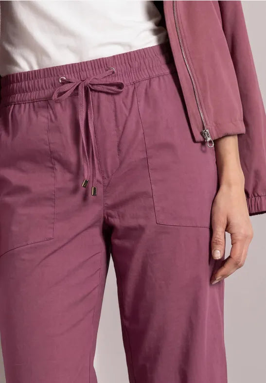 Street One Lightweight straight leg trousers 28" leg  381400