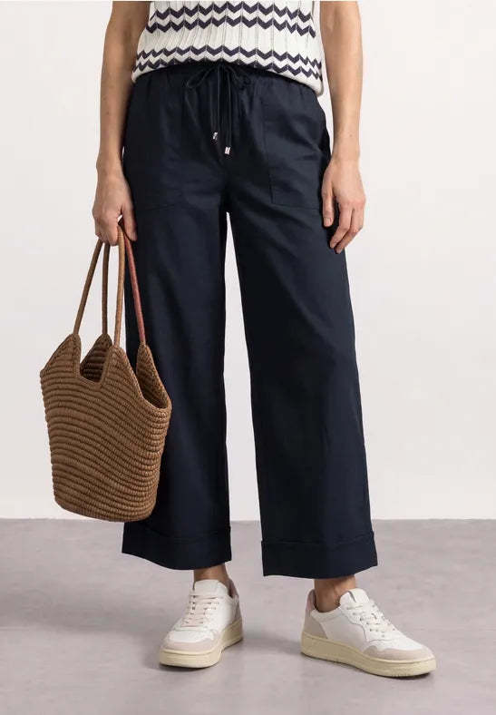 Street One lightweight straight leg trousers 28" leg navy  381400 1