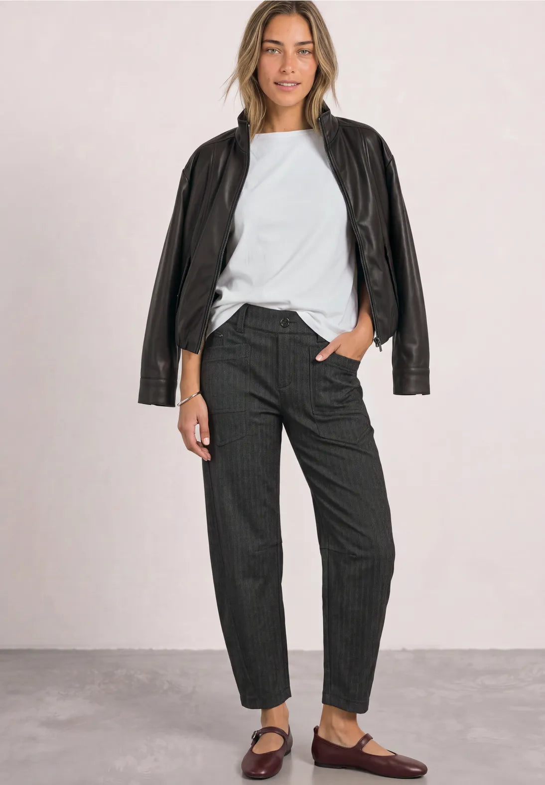 Street One High-waisted herringbone barrel-leg trousers with elasticated waistband  381471