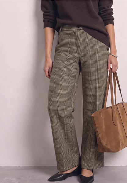 Street One Straight leg trousers 30" length with a check pattern and buttons 381594
