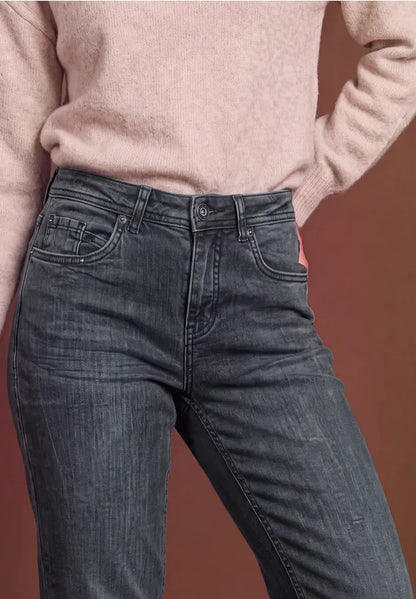 Street One High waist barrel leg jeans in steel grey 28" Leg