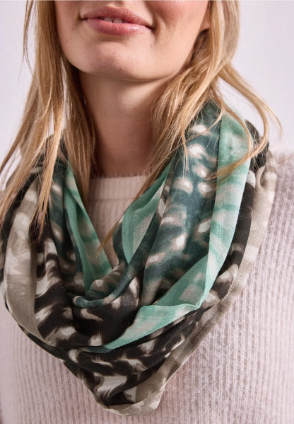 Street One Printed loop scarf in stormy green 573302