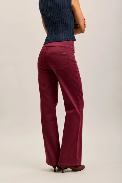 Toxic high-waisted pull-on stretch denim  jean pants B015