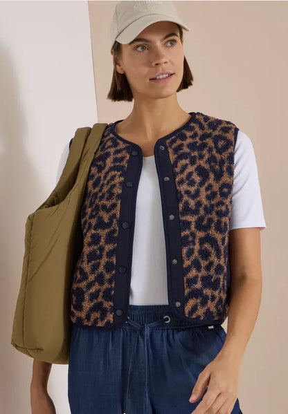 Cecil Teddy vest with softshell details and leopard print 220339