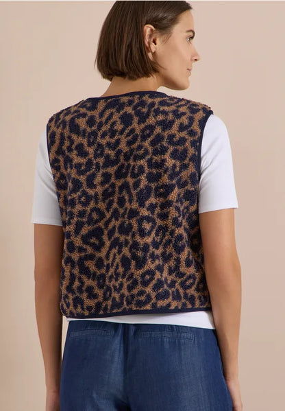 Cecil Teddy vest with softshell details and leopard print 220339