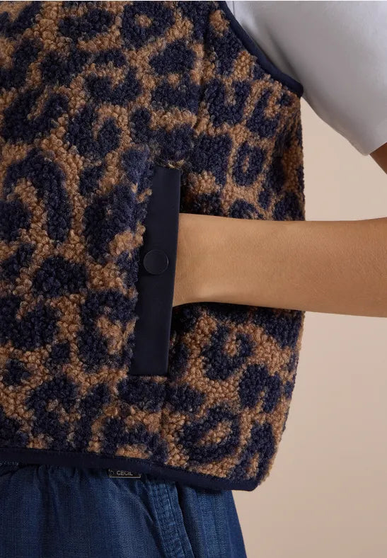 Cecil Teddy vest with softshell details and leopard print 220339