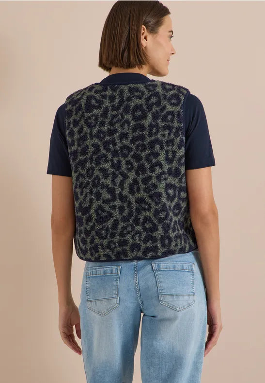Cecil Teddy vest with softshell details and leopard print 220339