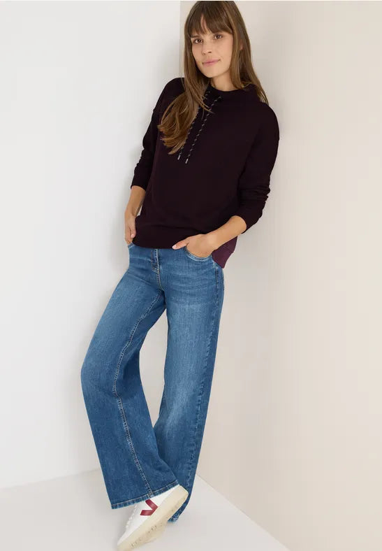 Cecil Funnelneck Sweatshirt in Eggplant red  303586