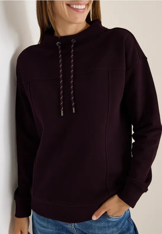 Cecil Funnelneck Sweatshirt in Eggplant red  303586
