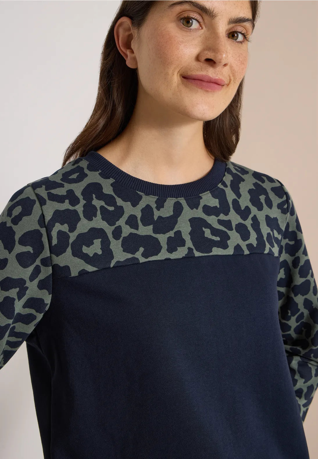 Cecil Colorblock sweatshirt with leopard details 303986