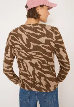 Cecil cozy feel animal print top. Navy Or Caramel 324049