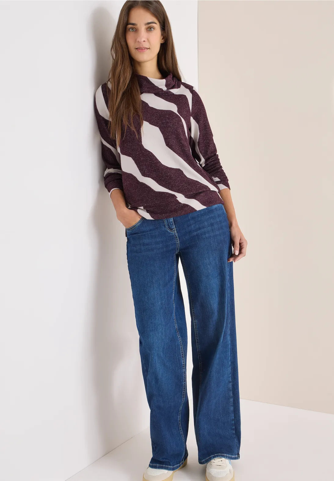 Cecil Cozy Feel Cowl neck top in Ecru and Eggplant red 324156