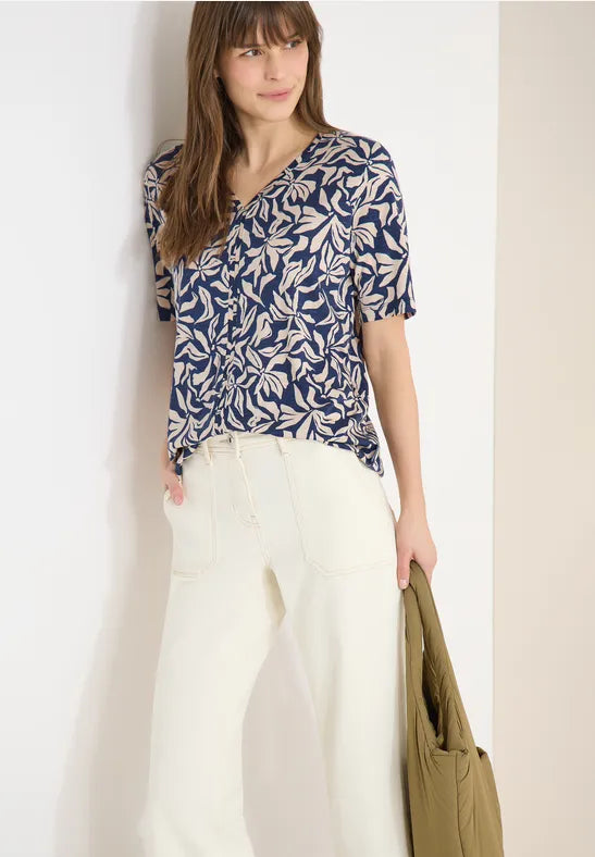 Cecil Cotton T-shirt with V-neck and floral print in Navy Or Pink324832
