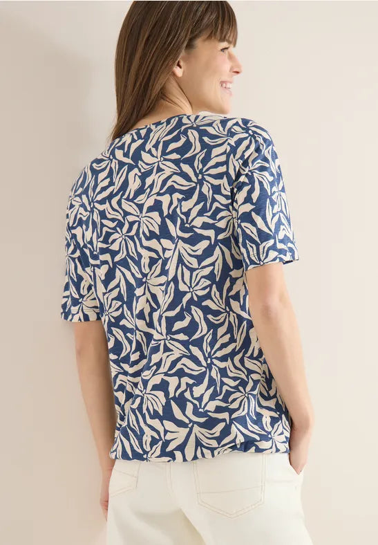 Cecil Cotton T-shirt with V-neck and floral print in Navy Or Pink324832