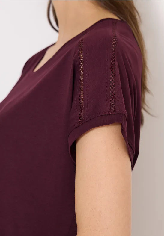 Cecil Cotton T Shirt with V Neck and Lattice shoulder detail 325039