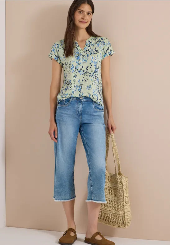 Cecil Cotton T-shirt with split neck and print in Matcha Green  325573