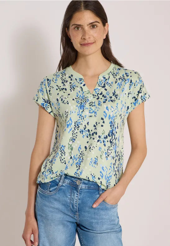 Cecil Cotton T-shirt with split neck and print in Matcha Green  325573