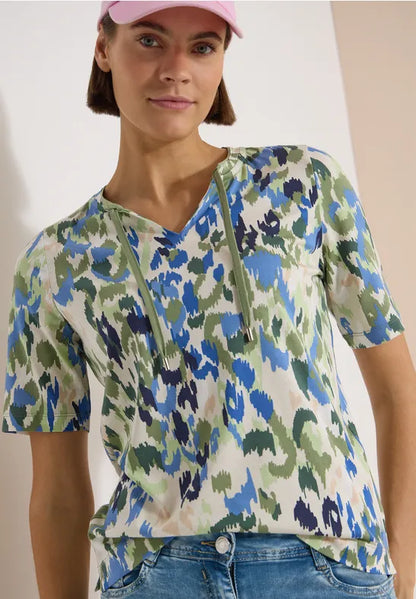 Cecil Cotton T-shirt with tie split neck and print 325595 Green