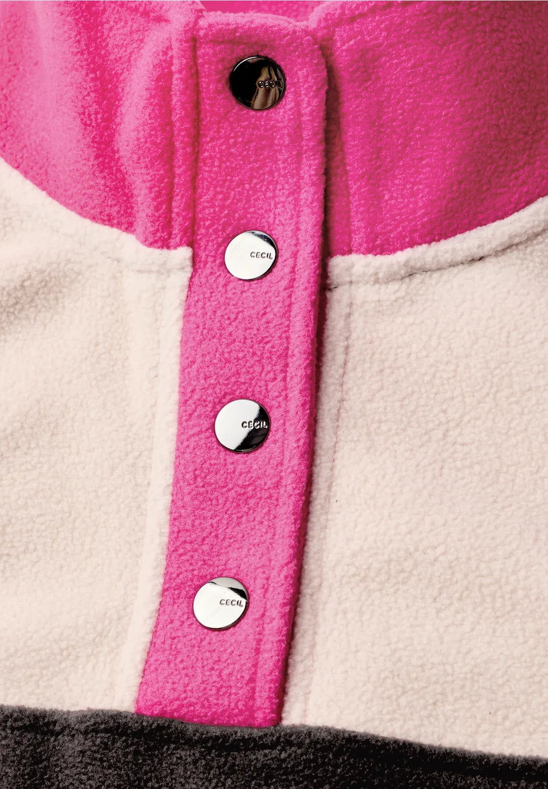 Cecil Fleece with 1/2 opening in colour block print  326029