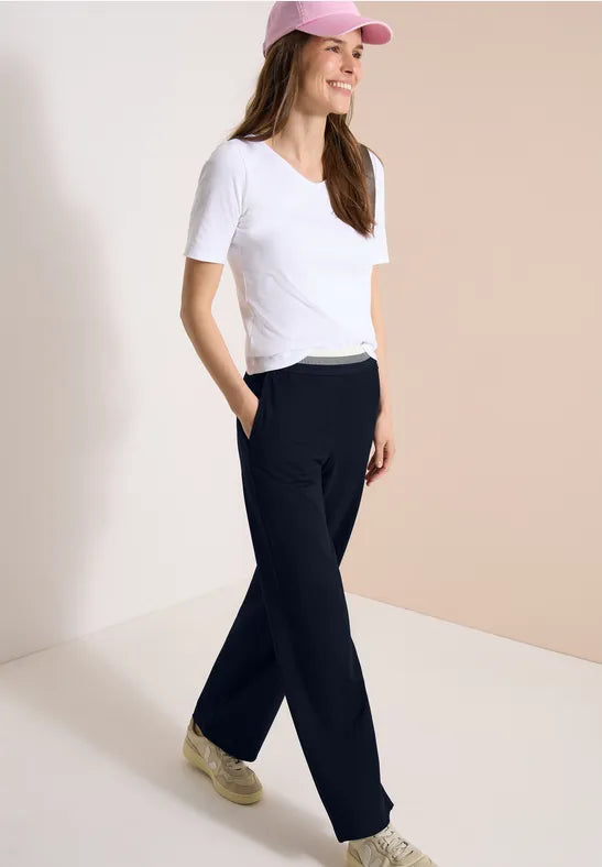Cecil Navy  High waist straight leg trousers in a loose fit 380674