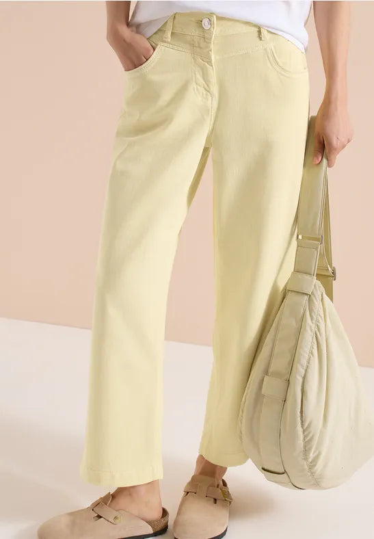 Cecil High Waist wide leg Jeans in Buttermilk lemon 280964