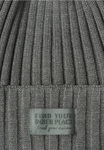Cecil knitted Beanie hat with Logo in Olive Green  572817