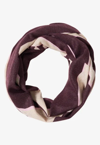 Cecil cozy print loop scarf in eggplant red  572935