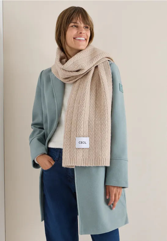 Cecil long cable knit scarf in Blossom or Beige 572940