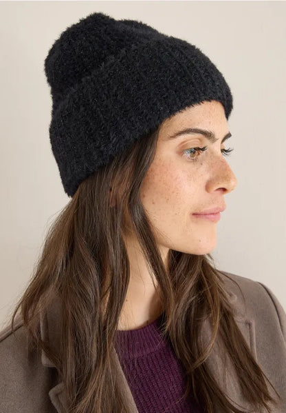 Cecil Cozy Knit hat with Lurex. 572985