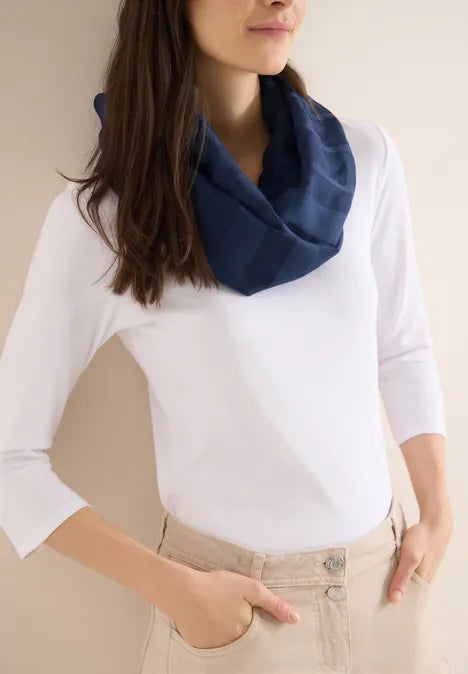 Cecil solid loop scarf in pink or navy 573084