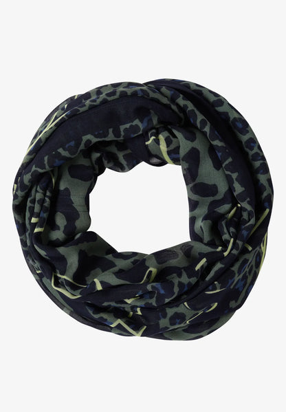 Cecil loop scarf wlith leopard print in Green  573237