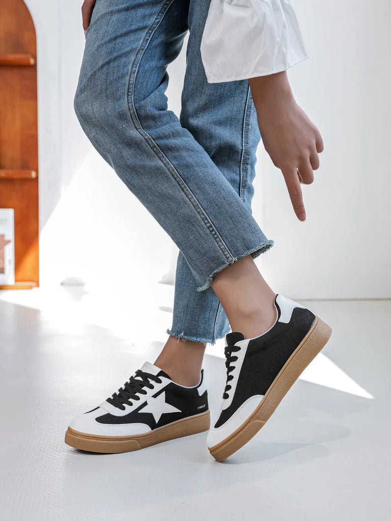 Black Lace Trainer with white Star