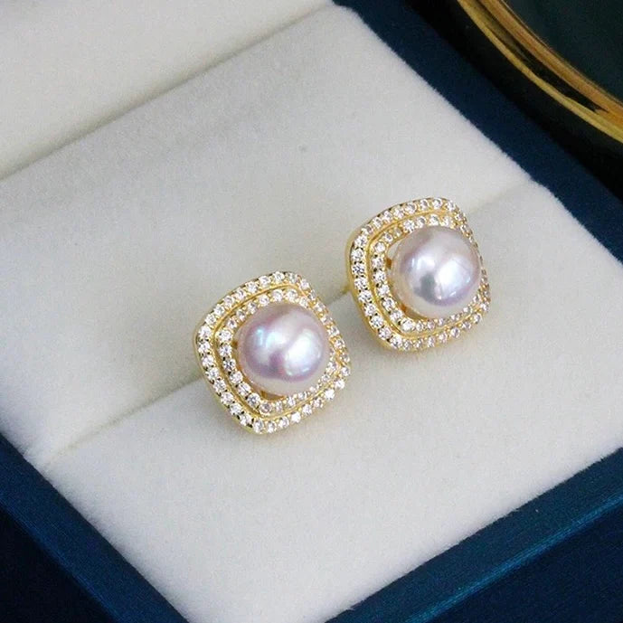 Clip on earring square pearl with diamante frame