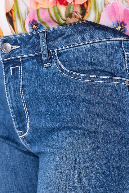 Free/Quent KNEE-LENGHT SHORTS IN DENIM - BLUE