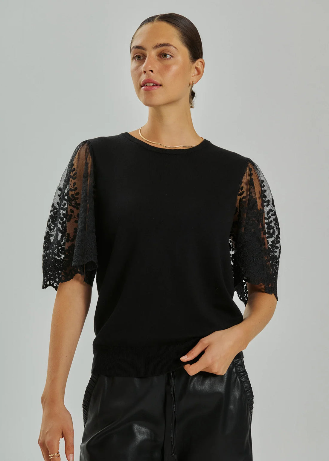 Free/Quent Fine Knit with sheer embroidered sleeve detail 212292