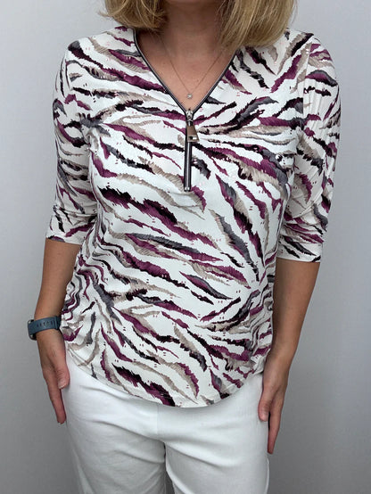 Ilona 3/4 Sleeve Zip top in Berry and Beige Print Zip26 13