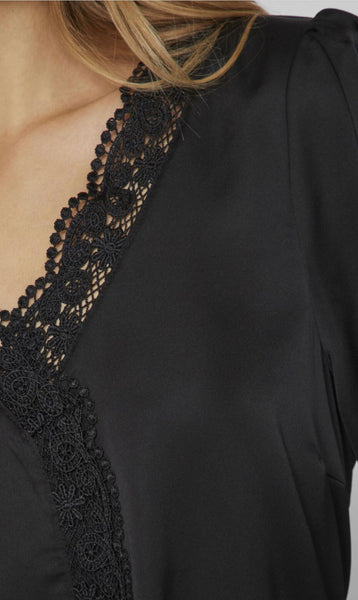 Vila  V neck lace detail top 14097926